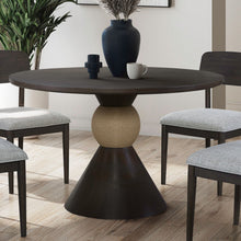 Briarcrest - Round Pedestal Table