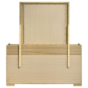 Hyland - 6-Drawer Dresser