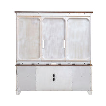 River Place - Entertainment Center