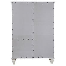 Sandy Beach - Man's Chest with Concealed Storage