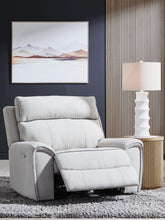 Social Pointe - Pearl / Ash - Power Recliner / Adjustable Headrest