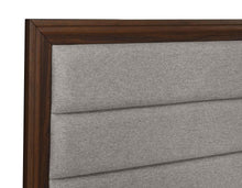 Welsley - Upholstered Bed