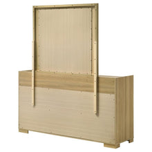 Hyland - 6-Drawer Dresser
