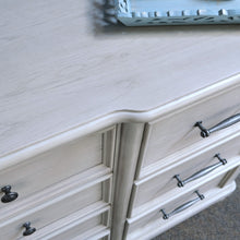 New Haven - Dresser - Oyster Shell