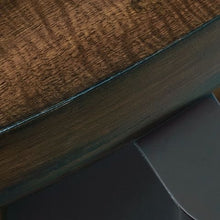 Kraeburn - Round End Table - Brown / Black