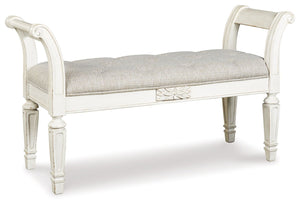Realyn - Antique White - Accent Bench