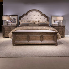 Paradise Valley - Upholstered Bed