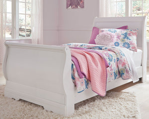 Anarasia - Sleigh Bed